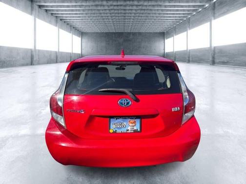 2016 Toyota Prius c Two