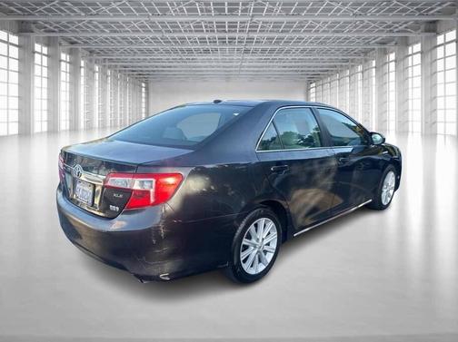 2012 Toyota Camry Hybrid XLE