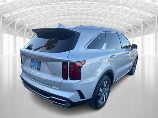 2022 Kia Sorento Plug-In Hybrid SX