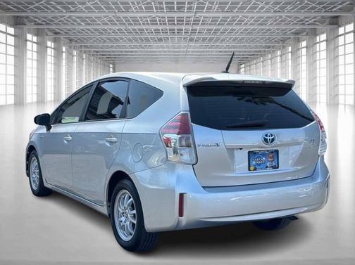 2016 Toyota Prius v Three
