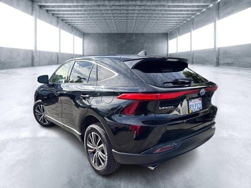 2021 Toyota Venza LE