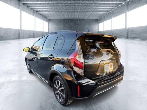 2018 Toyota Prius c Three