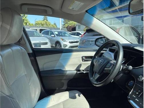 2013 Toyota Avalon Hybrid Limited