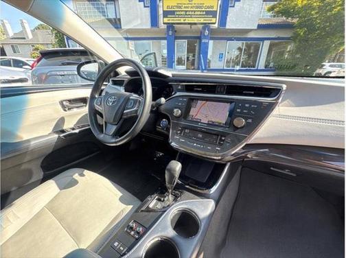 2013 Toyota Avalon Hybrid Limited