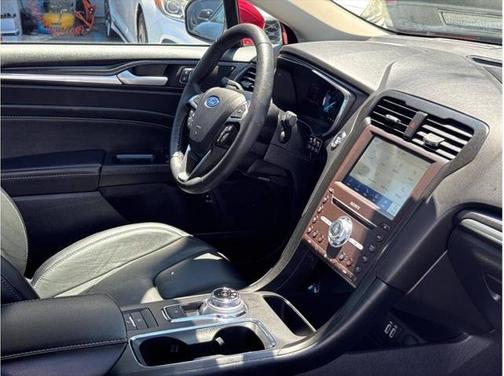 2020 Ford Fusion Hybrid Titanium