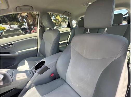 2014 Toyota Prius Five