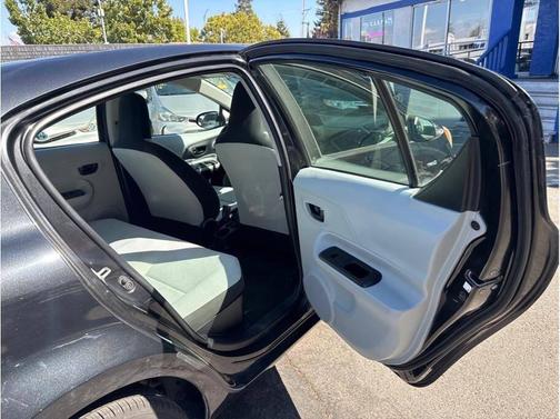 2013 Toyota Prius c Two