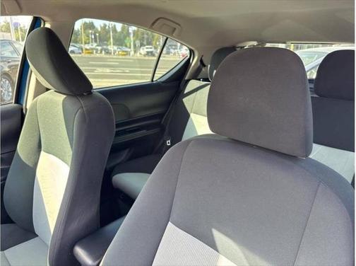 2016 Toyota Prius c Persona Series