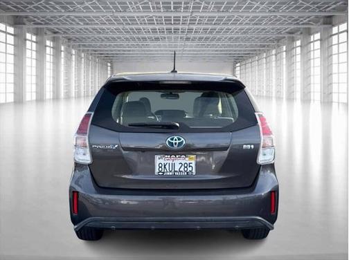 2016 Toyota Prius v Four