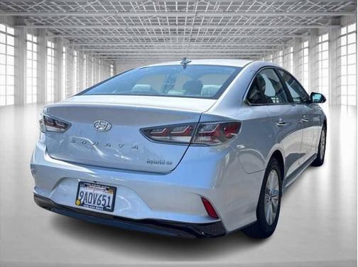 2019 Hyundai SONATA Hybrid SE