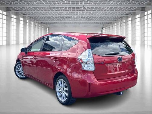 2012 Toyota Prius v Five