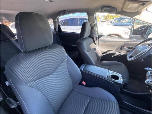 2016 Toyota Prius v Three