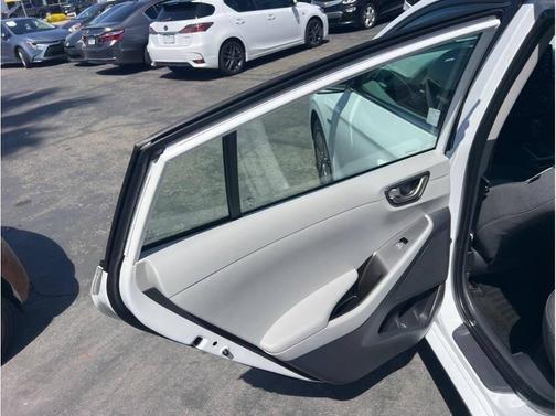 Ceramic White 2020 Hyundai IONIQ Hybrid SE