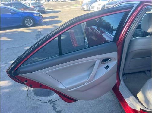 Barcelona Red Metallic 2008 Toyota Camry Hybrid SE