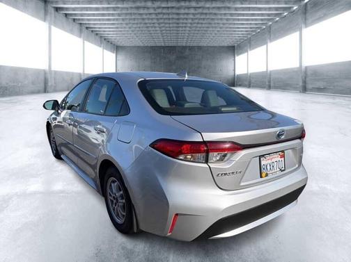 2020 Toyota Corolla Hybrid SE