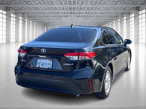 2020 Toyota Corolla Hybrid SE