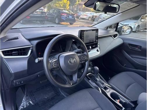 2022 Toyota Corolla Hybrid SE