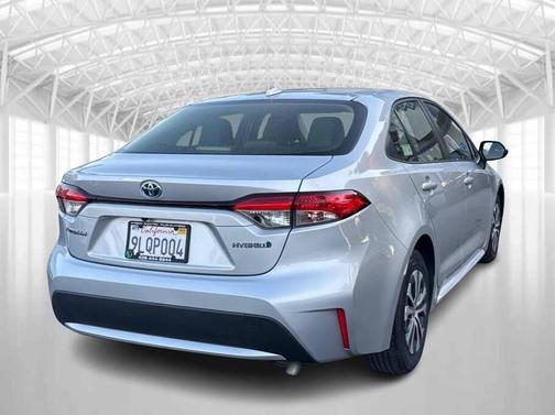2022 Toyota Corolla Hybrid SE