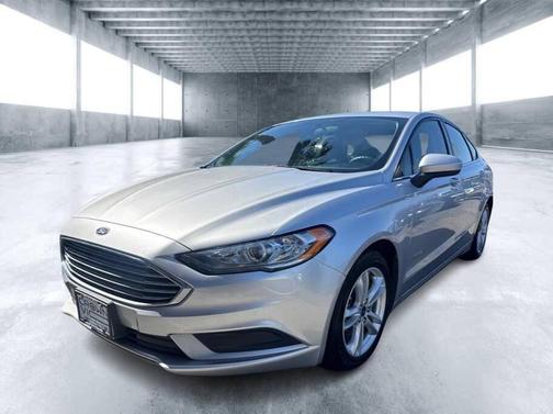 Ingot Silver Metallic 2018 Ford Fusion Hybrid SE