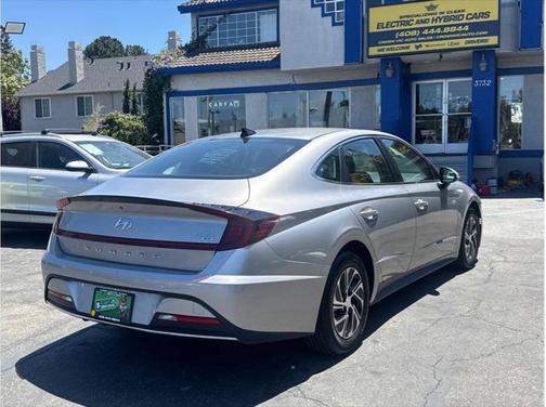 2021 Hyundai SONATA SE