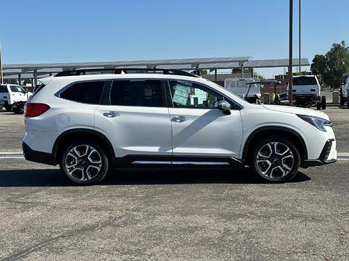 Crystal White Pearl 2023 Subaru Ascent TOURING 7-PASSENGER