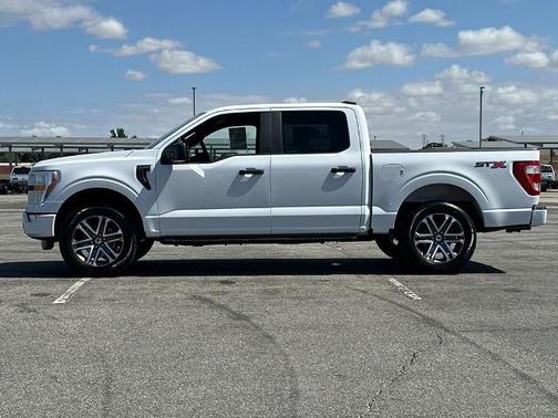 OXFORD WHITE 2022 Ford F-150