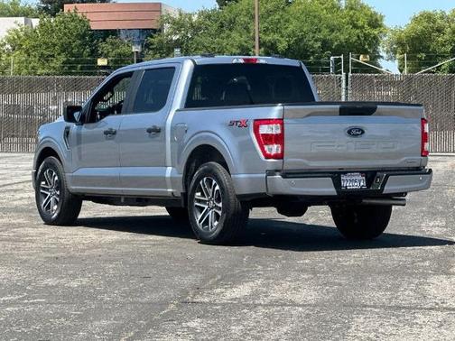 ICONIC SILVER METALLIC 2023 Ford F-150 XL