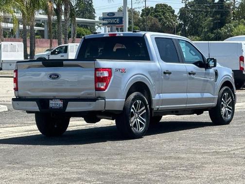 ICONIC SILVER METALLIC 2023 Ford F-150 XL