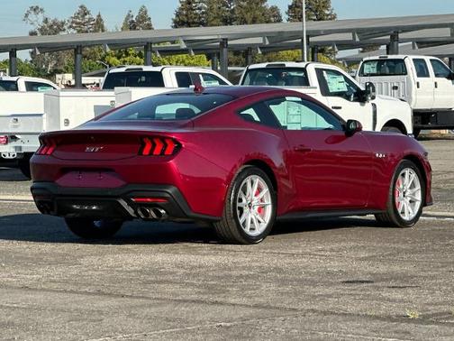 2025 Ford Mustang GT