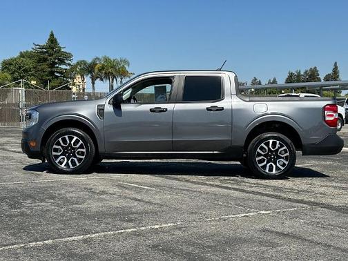 CARBONIZED GRAY METALLIC 2024 Ford Maverick XLT