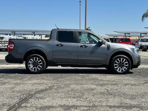 CARBONIZED GRAY METALLIC 2024 Ford Maverick XLT