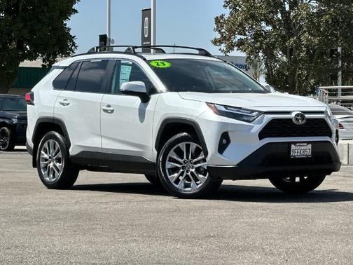Desert Wind 2023 Toyota RAV4 XLE PREMIUM