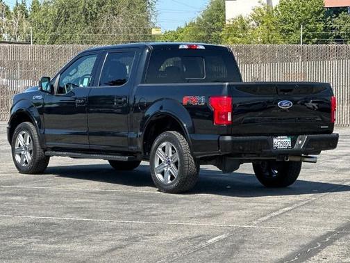SHADOW BLACK 2018 Ford F-150