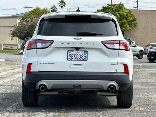 2022 Ford Escape TITANIUM