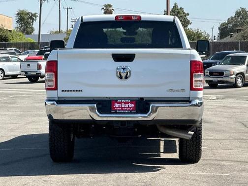 Bright White 2024 RAM 2500 BIG HORN