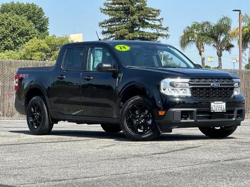 SHADOW BLACK 2024 Ford Maverick XLT