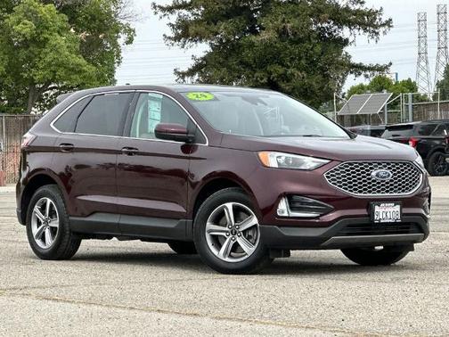 BURGUNDY VELVET MET TINT CC 2024 Ford Edge SEL