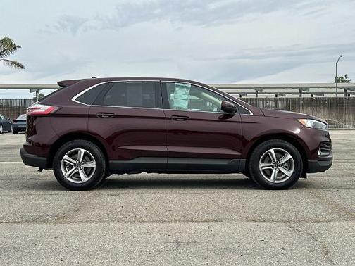 BURGUNDY VELVET MET TINT CC 2024 Ford Edge SEL