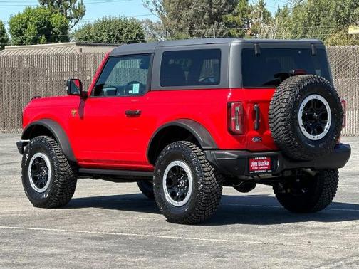 RACE RED 2023 Ford Bronco