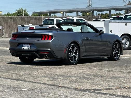 CARBONIZED GRAY METALLIC 2025 Ford Mustang I4CV