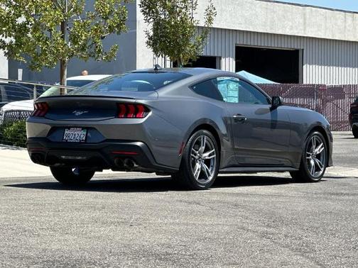 CARBONIZED GRAY METALLIC 2025 Ford Mustang I4CP