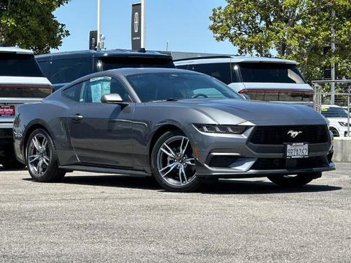 CARBONIZED GRAY METALLIC 2025 Ford Mustang I4CP