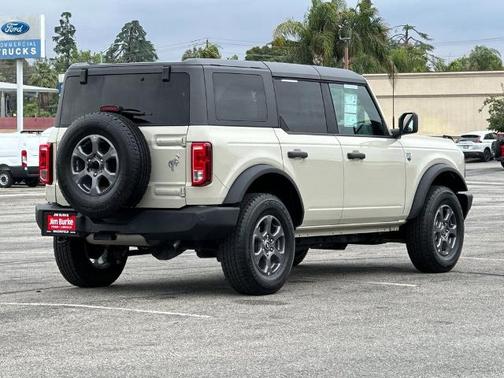 DESERT SAND 2025 Ford Bronco BIG BEND