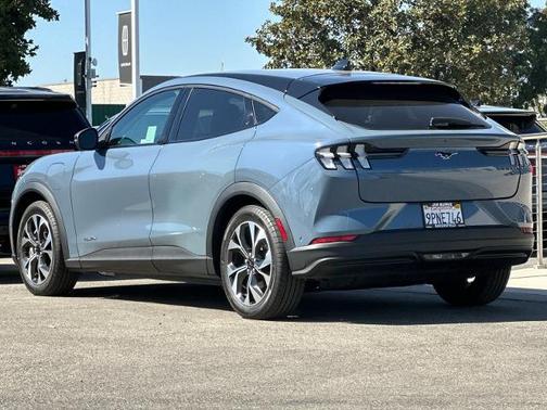2024 Ford Mustang Mach-E SELECT