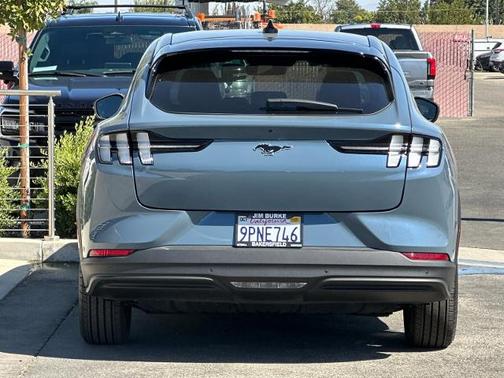2024 Ford Mustang Mach-E SELECT