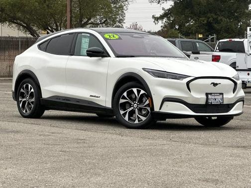 2022 Ford Mustang Mach-E PREMIUM