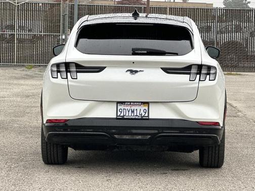 2022 Ford Mustang Mach-E PREMIUM