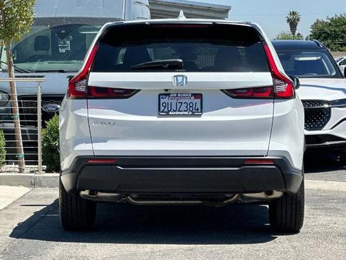 Platinum White Pearl 2025 Honda CR-V LX