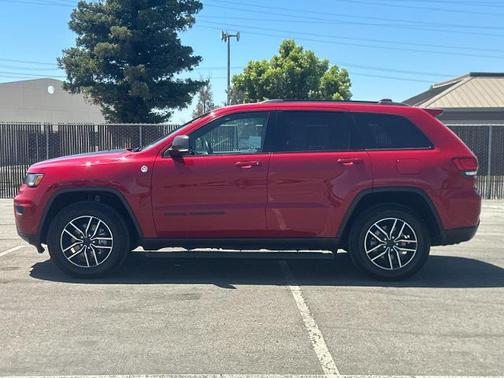 2020 Jeep Grand Cherokee TRAILHAWK