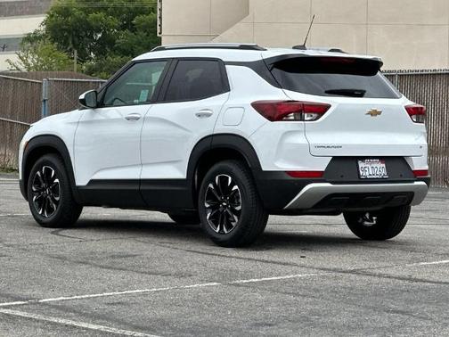 Summit White 2023 Chevrolet Trailblazer LT